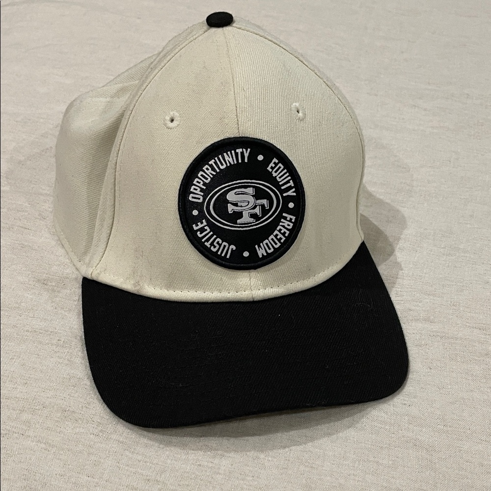 Niners Hat ‘Inspire Change’